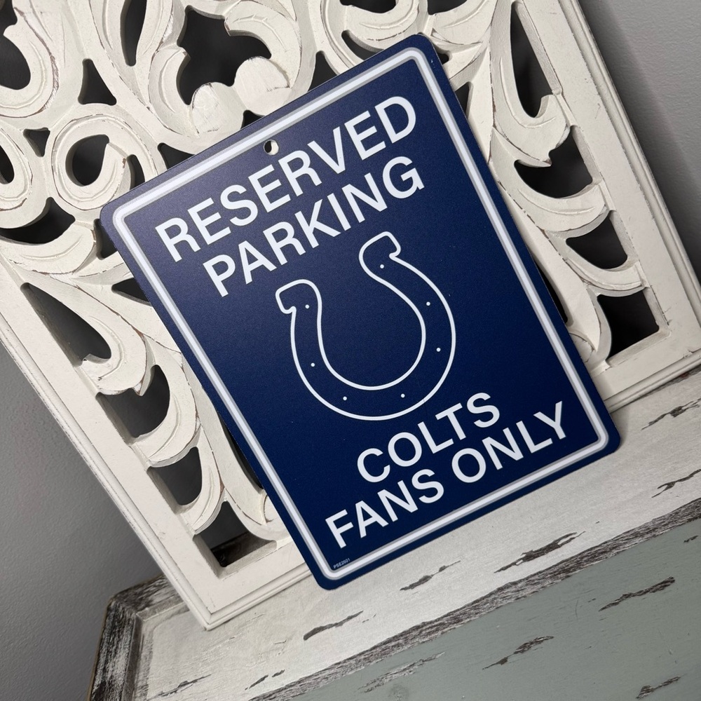 NEW NFL Indianapolis Colts Reserved Parking Colts Fans Only Plastic Hang Decor